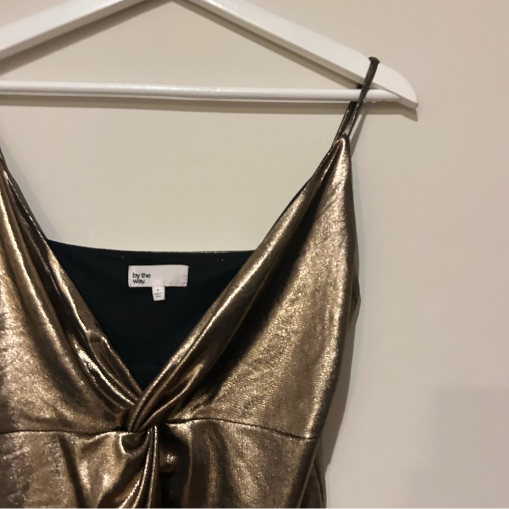 By the Way Metallic Skye Gold Bronze Twist Front Cropped Cami Party Top Revolve - Picture 3 of 10